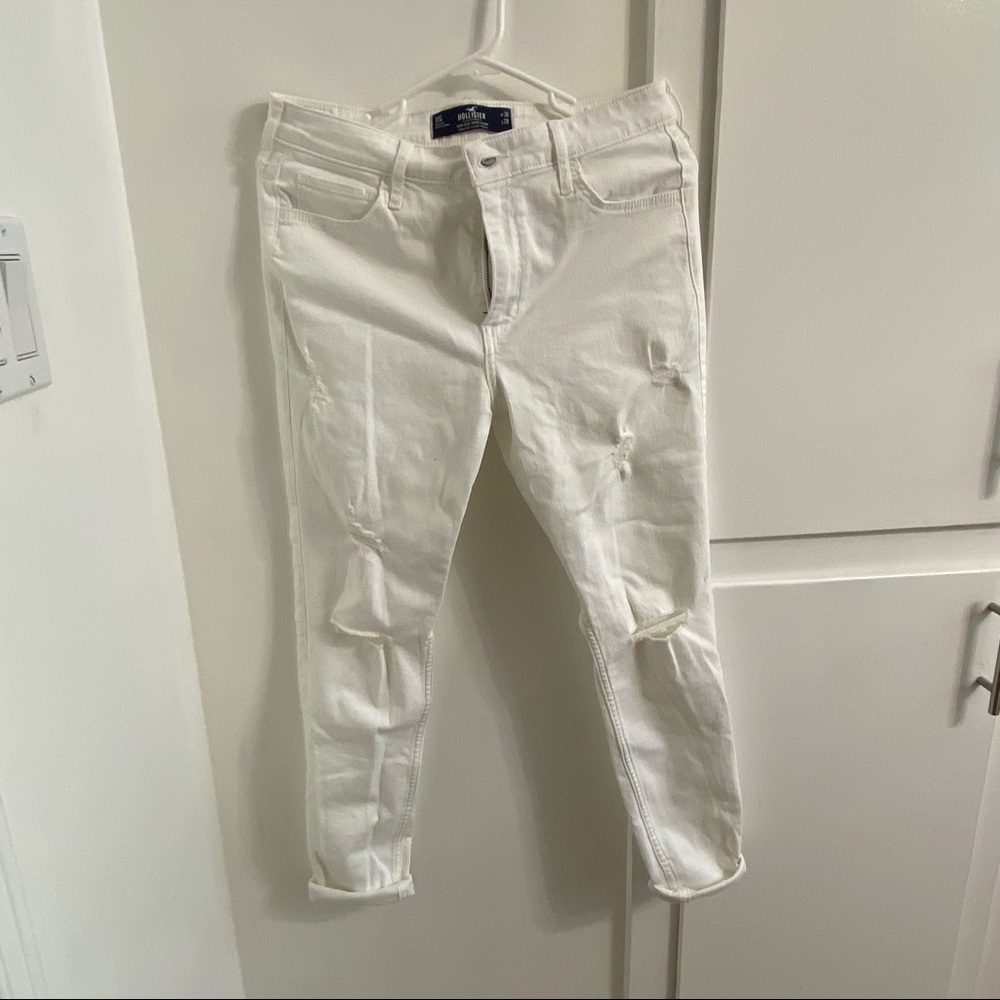 HOLLISTER WHITE RIPPED HIGH RISE SUPER SKINNY
